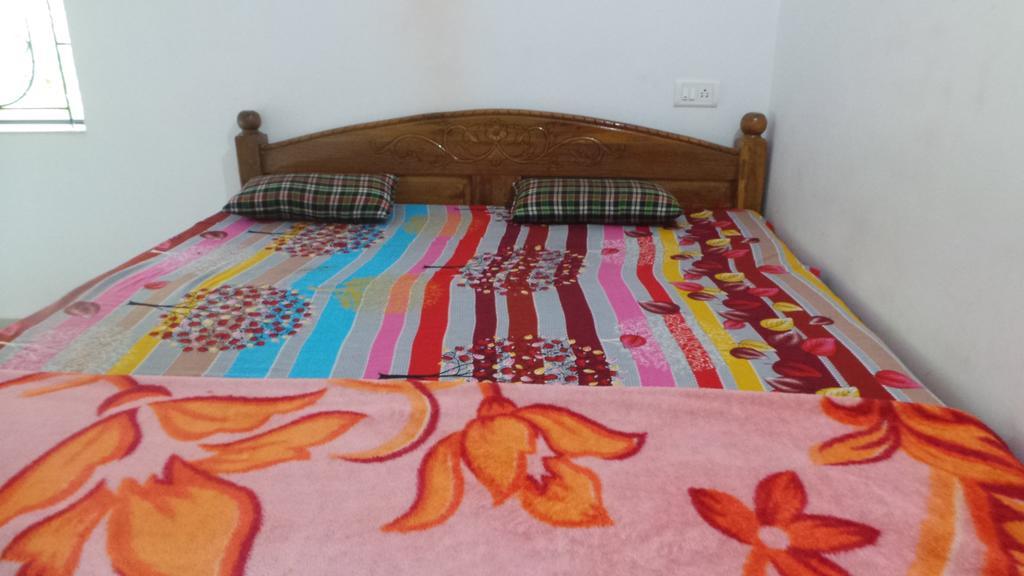 J.S Holiday Guest House Calangute Esterno foto